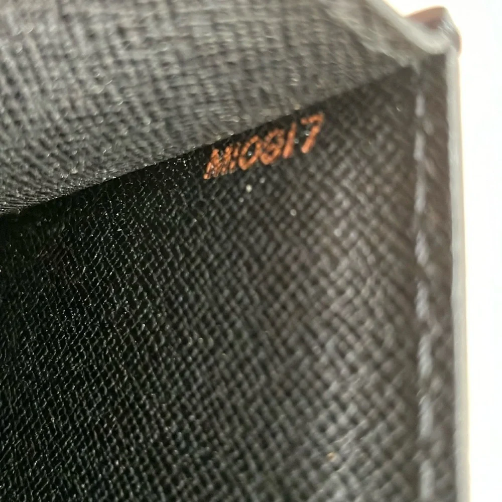 🚨LOUIS VUITTON🚨Black Epi Leather Serviette briefcase/business bag (minor wear)